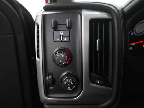 Used 2015 GMC Sierra 1500 SLE w/ SLE Value Package AWD/4WD image 22