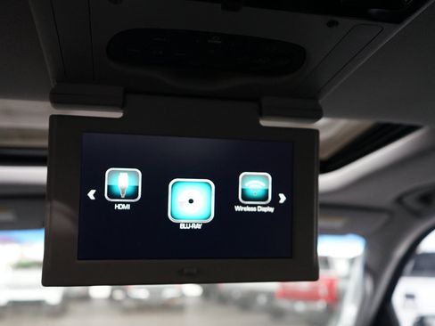 Used 2019 GMC Yukon Denali w/ Denali Ultimate Package image 26