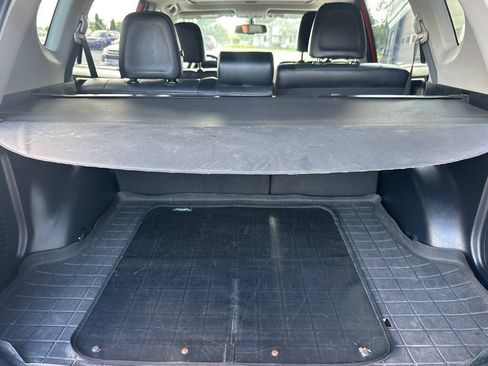 Used 2013 Toyota RAV4 Limited AWD/4WD image 8