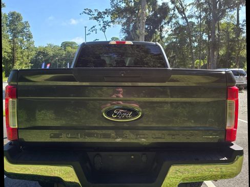 Used 2017 Ford F250 XL w/ STX Appearance Package AWD/4WD image 10