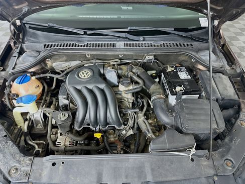Used 2011 Volkswagen Jetta Sedan FWD image 30
