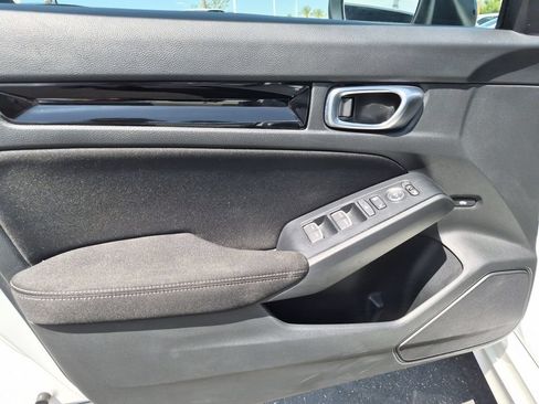 Used 2025 Honda Civic Sport image 12
