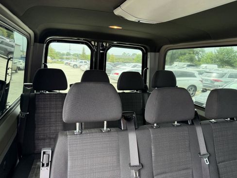 Used 2016 Mercedes-Benz Sprinter 2500 image 20