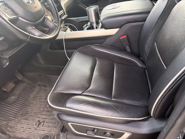 Used 2021 RAM 1500 Laramie AWD/4WD image 6