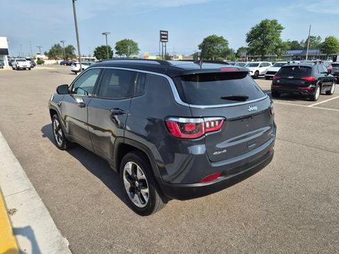 Used 2018 Jeep Compass Limited AWD/4WD image 9