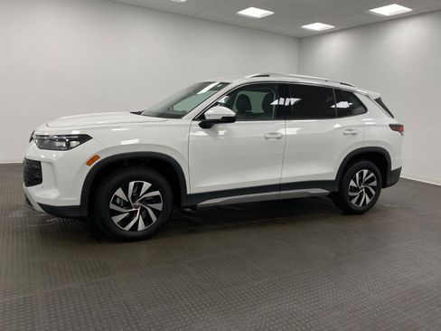 Used 2026 Volkswagen Tiguan S AWD/4WD image 7