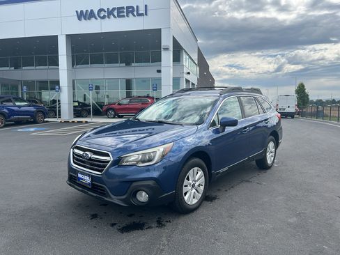 Used 2019 Subaru Outback 2.5i Premium AWD/4WD image 1