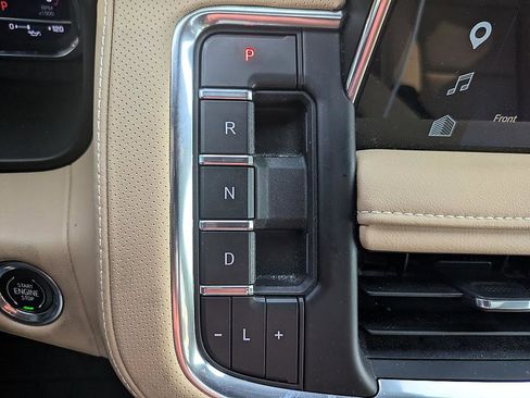 Used 2023 Chevrolet Tahoe Premier w/ Advanced Technology Package image 25