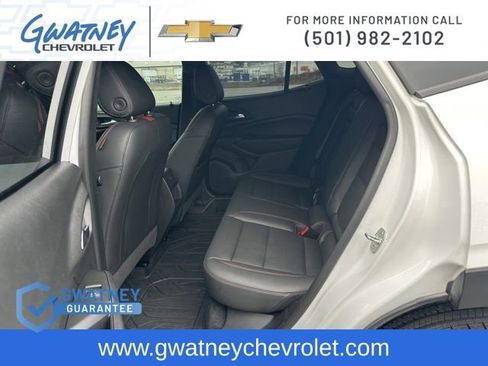 Used 2024 Chevrolet Trax RS w/ Sunroof Package image 25