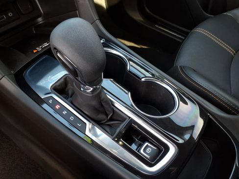 Used 2024 Chevrolet Equinox Premier image 38