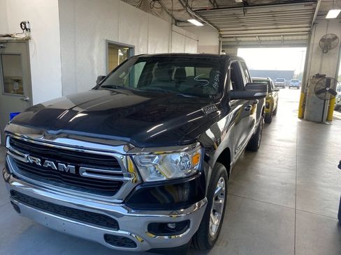 Used 2021 RAM 1500 Big Horn AWD/4WD image 3