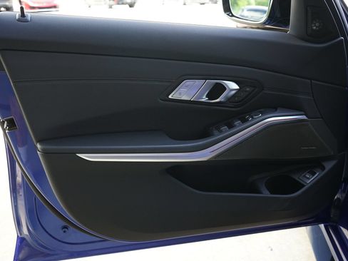 Used 2027 BMW M3 Competition AWD/4WD image 23