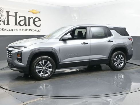 New 2026 Chevrolet Equinox LT w/ Safety and Technology Package FWD image 10