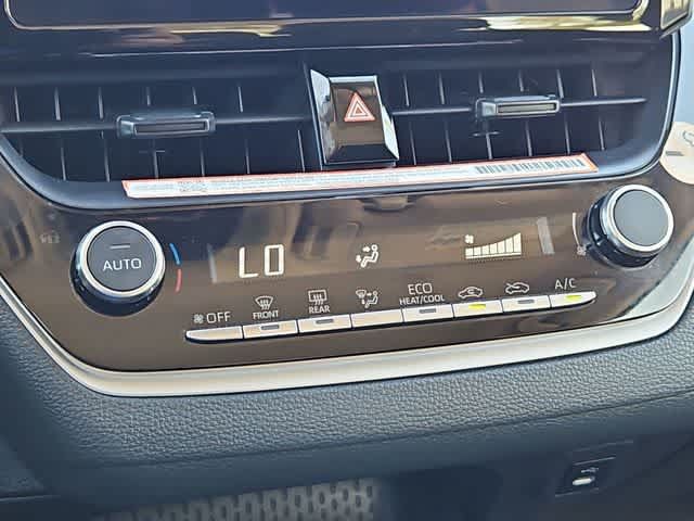 Used 2025 Toyota Corolla LE FWD image 24