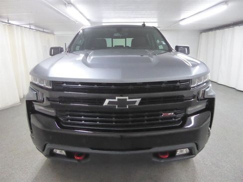 Used 2021 Chevrolet Silverado 1500 LT Trail Boss w/ Convenience Package II AWD/4WD image 2