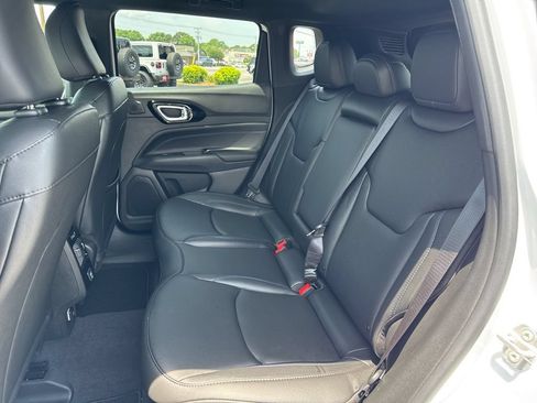 New 2025 Jeep Compass Limited w/ High Altitude Package AWD/4WD image 19