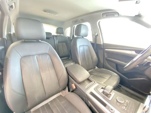 Used 2019 Audi Q5 2.0T Premium w/ Convenience Package AWD/4WD image 26