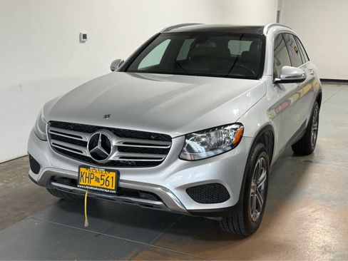 Used 2018 Mercedes-Benz GLC 300 4MATIC image 1