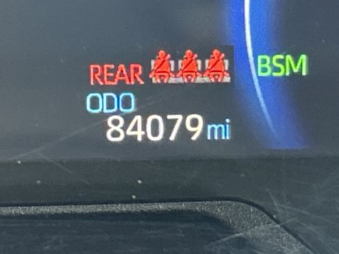 Used 2020 Toyota RAV4 Limited image 23