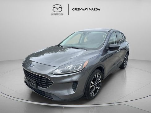Used 2021 Ford Escape SE w/ SE Sport Appearance Package FWD image 3