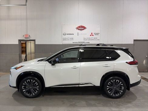 New 2026 Nissan Rogue Platinum image 7