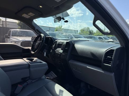 Used 2015 Ford F150 XL w/ Equipment Group 101A Mid RWD image 9