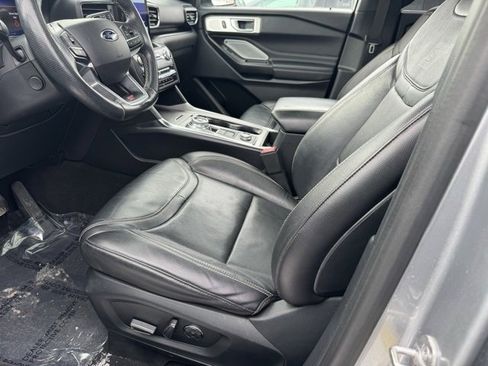 Used 2020 Ford Explorer ST w/ ST Street Pack image 2