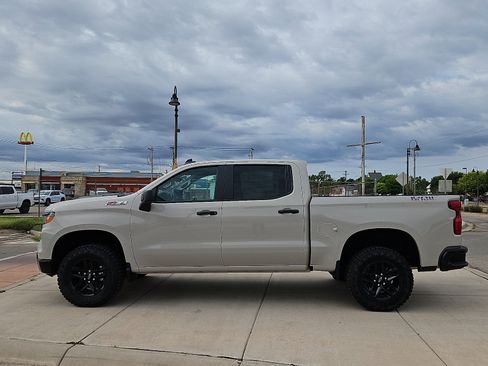 New 2026 Chevrolet Silverado 1500 Custom Trail Boss AWD/4WD image 2