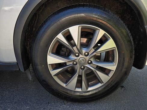 Used 2017 Nissan Murano SL AWD/4WD image 6