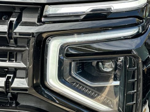 Used 2025 Chevrolet Tahoe Z71 w/ Z71 Off-Road Package AWD/4WD image 50