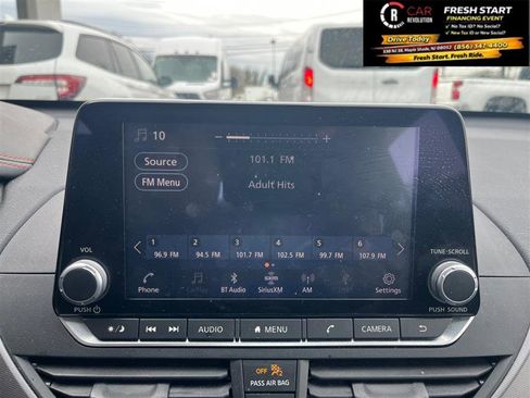 Used 2023 Nissan Altima 2.5 SR image 17