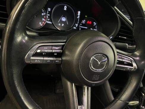 Used 2020 MAZDA MAZDA3 AWD Sedan w/ Preferred Package image 18