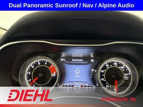 Used 2022 Jeep Cherokee Trailhawk w/ Sun, Sound & Nav Group AWD/4WD image 29