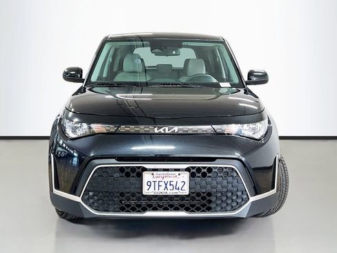 Certified 2023 Kia Soul LX w/ LX Technology Package image 2