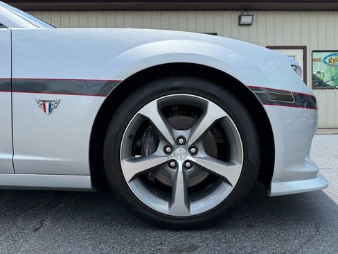 Used 2015 Chevrolet Camaro SS w/ Commemorative Special Edition image 47