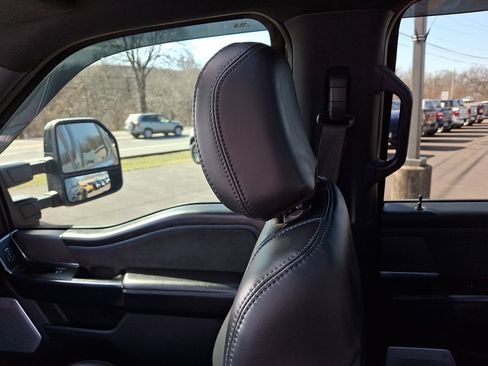 Certified 2025 Ford F350 Platinum image 17