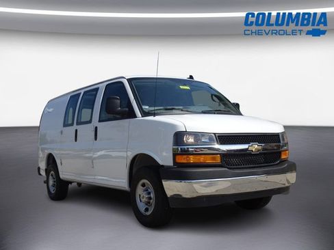 Used 2024 Chevrolet Express 2500 w/ Driver Convenience Package RWD image 1