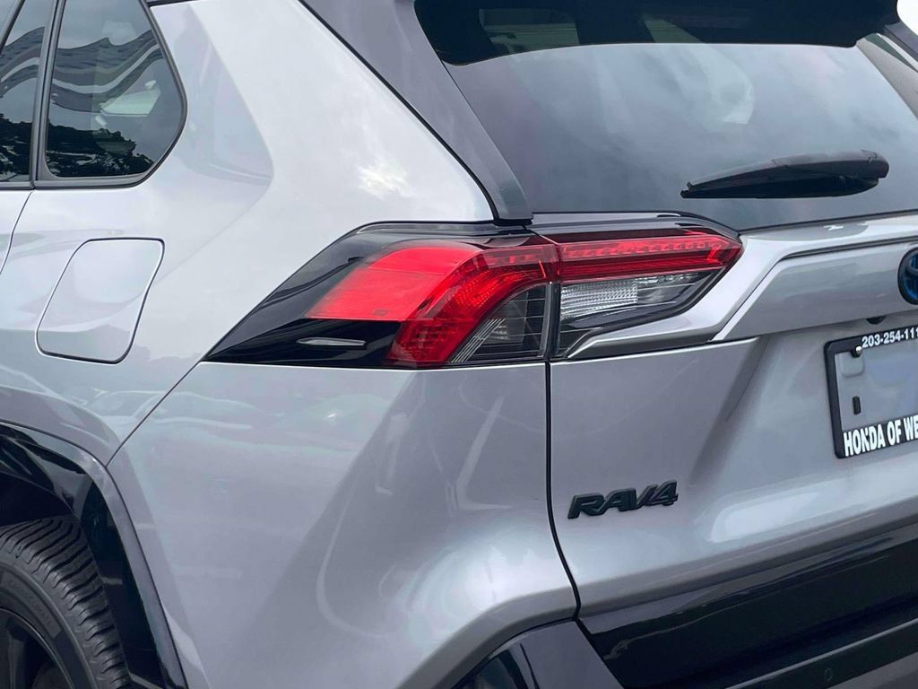 Used 2024 Honda CR-V Sport image 11