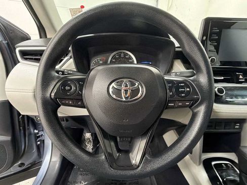 Certified 2022 Toyota Corolla Cross L FWD image 16