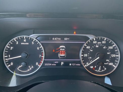 Used 2025 Nissan Pathfinder SV image 42