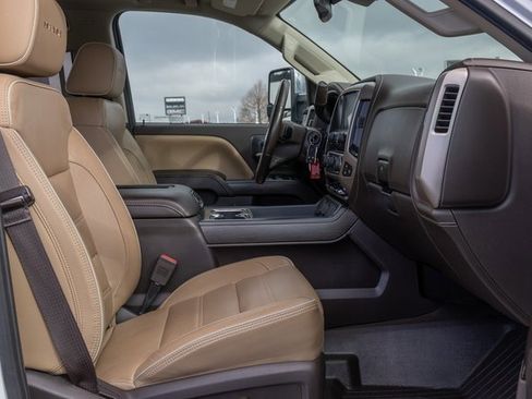 Used 2019 GMC Sierra 2500 Denali image 7