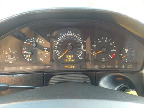 Used 1996 Mercedes-Benz S 320 image 5