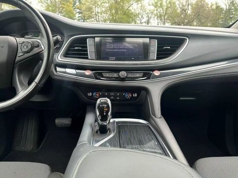 Used 2020 Buick Enclave Preferred image 14