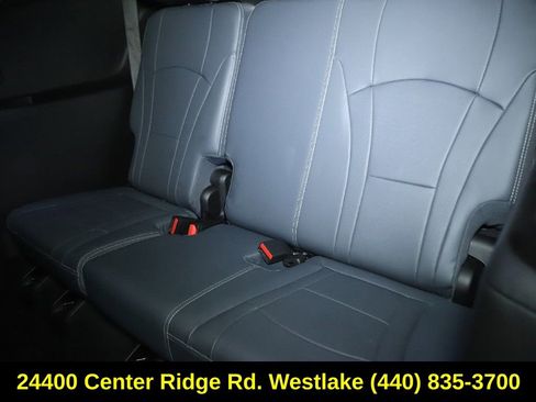 Used 2018 Buick Enclave Essence FWD image 14