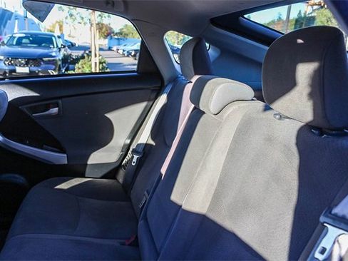 Used 2015 Toyota Prius Two image 26