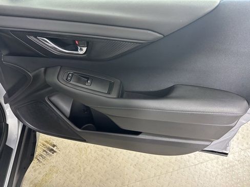 Used 2024 Subaru Outback Premium image 9