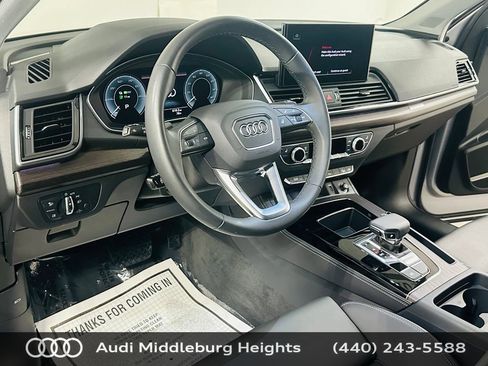 Certified 2025 Audi Q5 e Premium Plus w/ Premium Plus Package AWD/4WD image 12