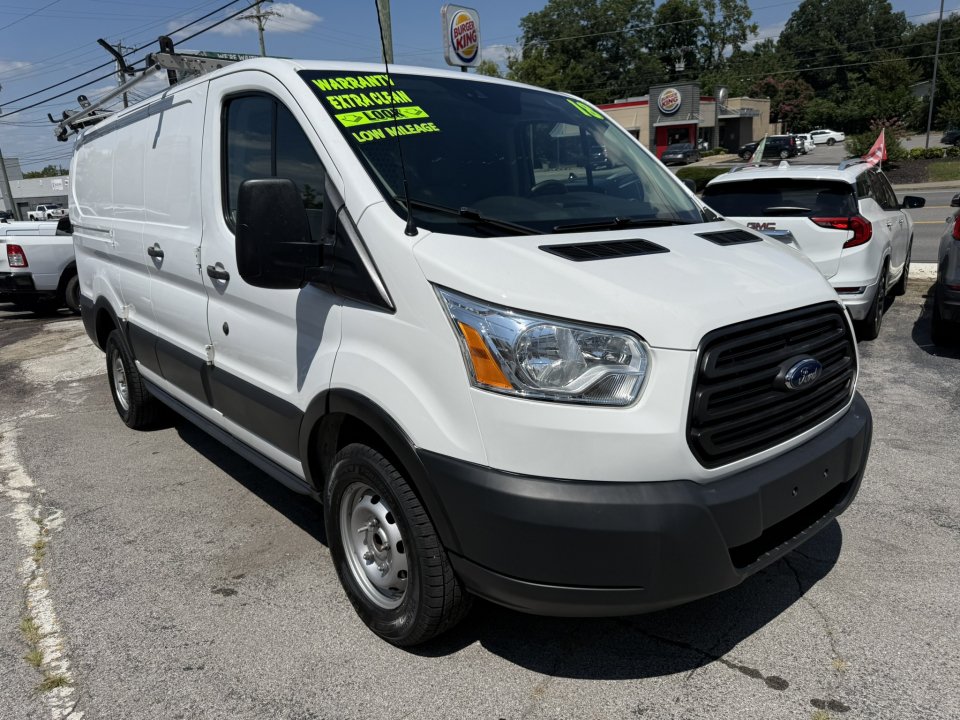 Used 2018 Ford Transit 250 130 Low Roof RWD image 1