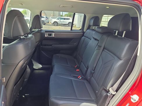 Used 2025 Hyundai Santa Fe SEL AWD/4WD image 15