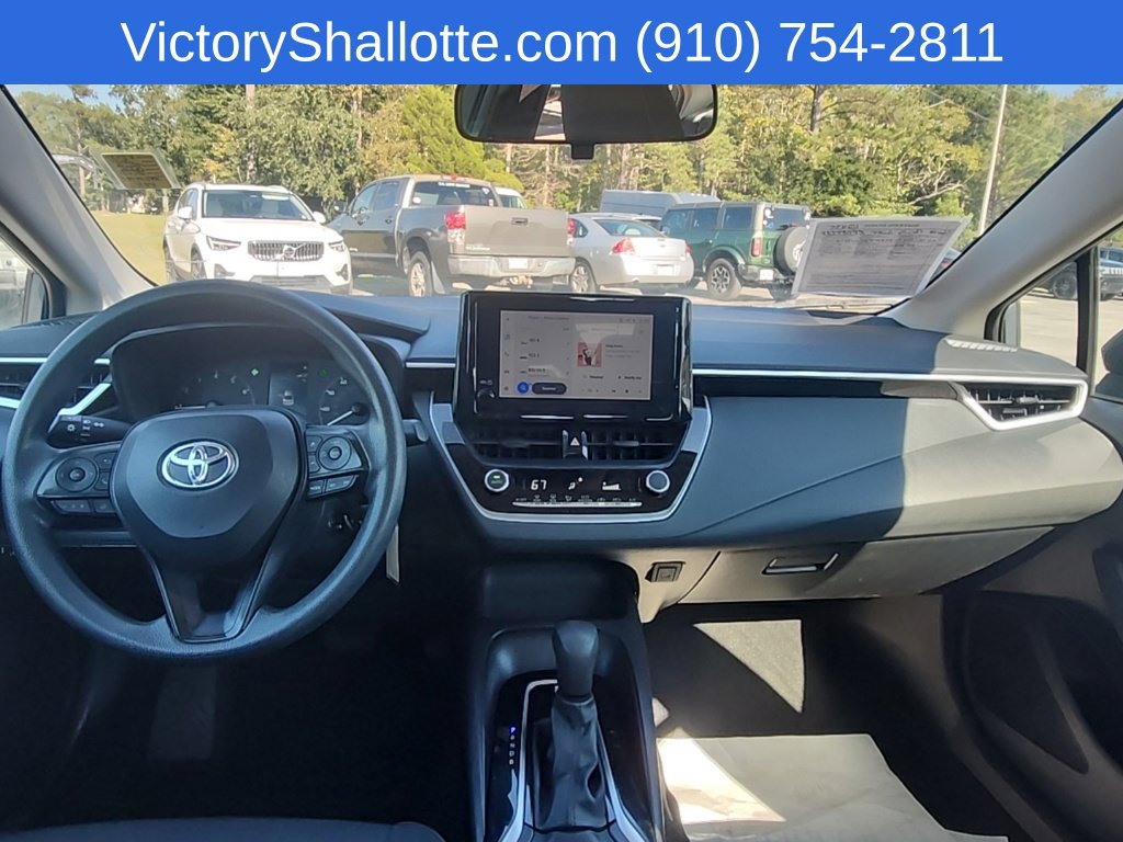 Used 2024 Toyota Corolla LE FWD image 5